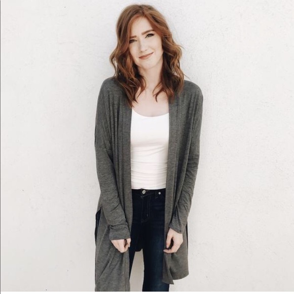 Carly Jean Los Angeles Sweaters - CJLA Grey Cardigan - M